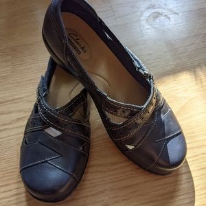 Clarks Ashland Spin Slip-on Loafer (Navy)